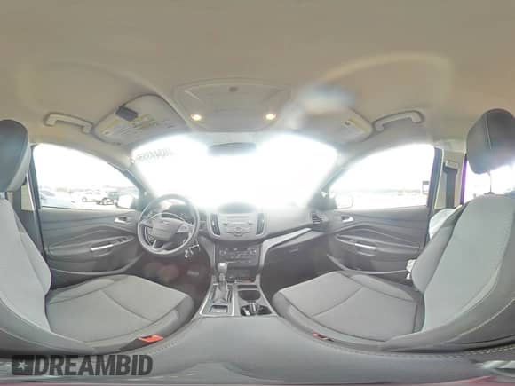 2017 Ford Escape SE с VIN 1FMCU9GD3HUE32323, выставлен на аукционе Copart как лот 70344355 с пробегом 85 235 миль миль и Списание • Salvage title. История ставок и продаж доступна на DreamBid. Изображение 15.