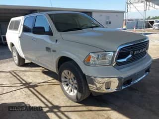 2017 Ram 1500 Longhorn z VIN 1C6RR7PT4HS511305, wystawiony jako IAAI lot #42245967 z przebiegiem 90 984 mil mil oraz . Historia ofert i sprzedaży dostępna na DreamBid. Obrazek 1.