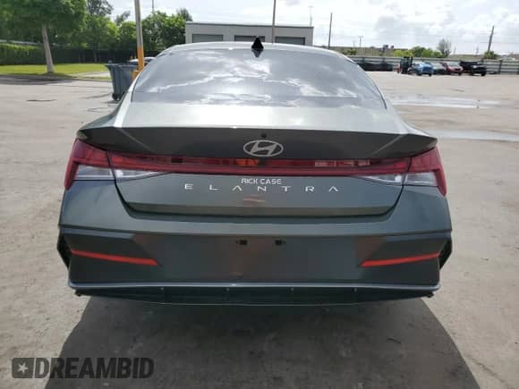 2025 Hyundai Elantra SEL Convenience z VIN KMHLS4DG8SU965251, wystawiony jako Copart lot #63420425 z przebiegiem 4 363 mil mil oraz Szkoda całkowita • Salvage title. Historia ofert i sprzedaży dostępna na DreamBid. Obrazek 6.