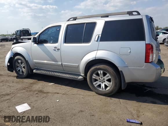 2011 Nissan Pathfinder Silver with VIN 5N1AR1NB6BC622738, listed as a Copart auction lot 80439415 with 213,747 mi miles and Clean title. Bid and sale history available at DreamBid. Image 2.
