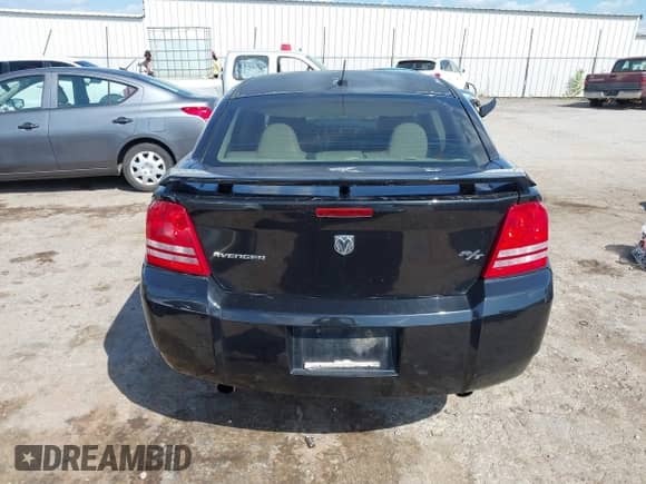 2008 Dodge Avenger R/T с VIN 1B3LC76M48N180719, выставлен на аукционе IAAI как лот 43021480 с пробегом 170 072 миль миль и . История ставок и продаж доступна на DreamBid. Изображение 17.