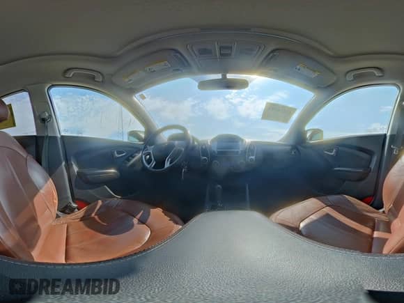 2011 Hyundai Tucson Limited с VIN KM8JU3AC6BU275799, выставлен на аукционе IAAI как лот 42474341 с пробегом 112 400 миль миль и . История ставок и продаж доступна на DreamBid. Изображение 18.