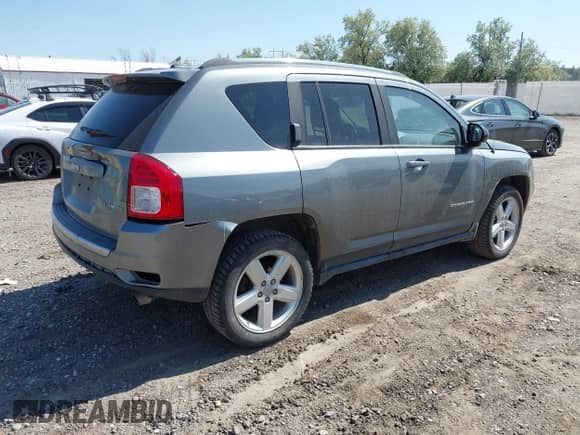 2012 Jeep Compass Limited с VIN 1C4NJCCB1CD639602, выставлен на аукционе IAAI как лот 42426036 с пробегом 192 564 миль миль и . История ставок и продаж доступна на DreamBid. Изображение 4.