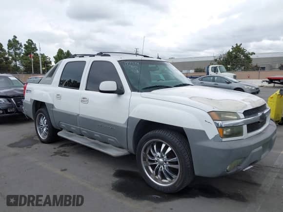 2002 Chevrolet Avalanche с VIN 3GNEC13T72G345315, выставлен на аукционе IAAI как лот 43331347 с пробегом 226 246 миль миль и . История ставок и продаж доступна на DreamBid. Изображение 6.