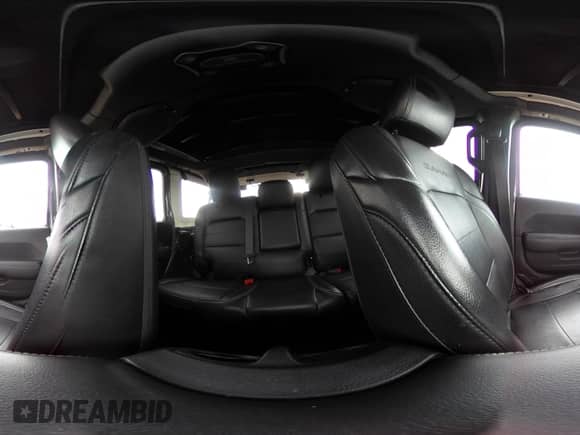 2022 Jeep Wrangler Unlimited Sahara с VIN 1C4HJXEG7NW138105, выставлен на аукционе IAAI как лот 42146898 с пробегом Не указан миль и . История ставок и продаж доступна на DreamBid. Изображение 19.