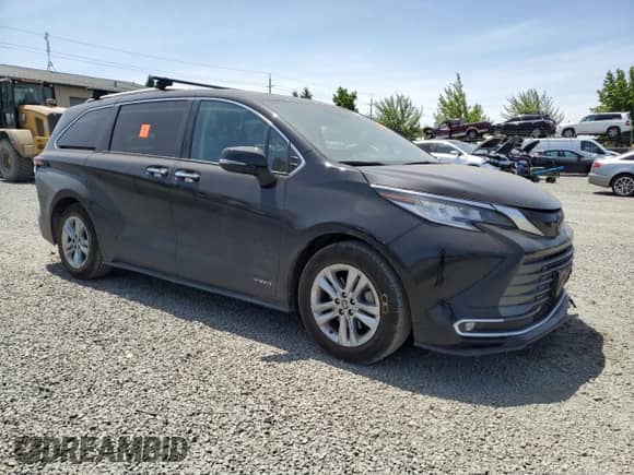 2021 Toyota Sienna Limited z VIN 5TDZSKFCXMS004655, wystawiony jako Copart lot #60366285 z przebiegiem 62 946 mil mil oraz Szkoda całkowita • Salvage title. Historia ofert i sprzedaży dostępna na DreamBid. Obrazek 4.