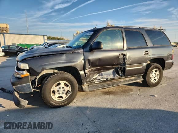 2005 Chevrolet Tahoe LS с VIN 1GNEC13V45J250232, выставлен на аукционе Copart как лот 84028955 с пробегом Не указан миль и Списание • Salvage title. История ставок и продаж доступна на DreamBid. Изображение 1.