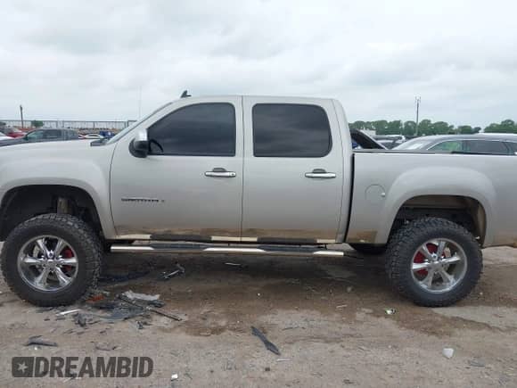 2009 GMC Sierra 1500 SL с VIN 3GTEC13C29G110873, выставлен на аукционе IAAI как лот 42114097 с пробегом 186 452 миль миль и . История ставок и продаж доступна на DreamBid. Изображение 14.