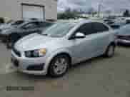 2012 Chevrolet Sonic LT z VIN 1G1JD5SB0C4161572, wystawiony jako Copart lot #47422855 z przebiegiem 262 190 mil mil oraz Czysty tytuł • Clean title. Historia ofert i sprzedaży dostępna na DreamBid. Obrazek 1.