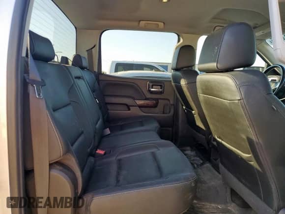 2018 GMC Sierra 1500 SLT z VIN 3GTP1NEC2JG312698, wystawiony jako Copart lot #82248715 z przebiegiem 296 885 mil mil oraz Czysty tytuł • Clean title. Historia ofert i sprzedaży dostępna na DreamBid. Obrazek 10.