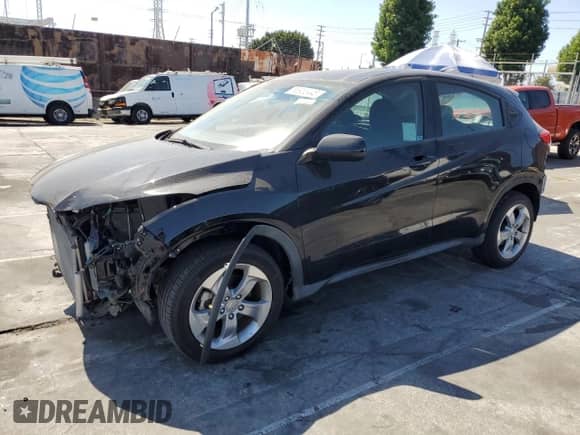 2020 Honda HR-V LX z VIN 3CZRU5H38LG700009, wystawiony jako Copart lot #66958445 z przebiegiem 62 240 mil mil oraz Szkoda całkowita • Salvage title. Historia ofert i sprzedaży dostępna na DreamBid. Obrazek 1.