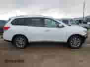 2014 Nissan Pathfinder Platinum with VIN 5N1AR2MM0EC695195, listed as a IAAI auction lot 42477217 with 165,578 mi miles and . Bid and sale history available at DreamBid. Image 14.