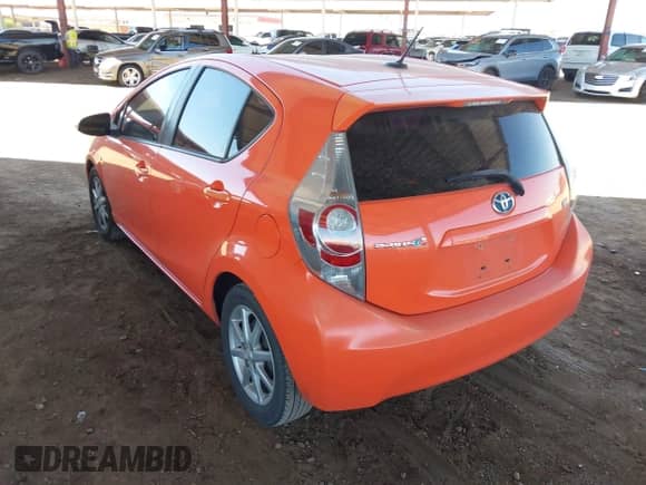 2012 Toyota Prius One z VIN JTDKDTB37C1011954, wystawiony jako IAAI lot #42911021 z przebiegiem 316 302 mil mil oraz . Historia ofert i sprzedaży dostępna na DreamBid. Obrazek 3.