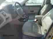 2009 Hyundai Azera Limited с VIN KMHFC46FX9A373084, выставлен на аукционе Copart как лот 45532865 с пробегом 107 592 миль миль и Списание • Salvage title. История ставок и продаж доступна на DreamBid. Изображение 7.