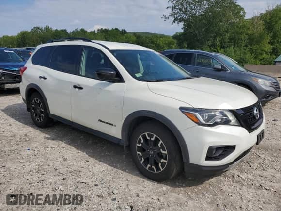 2020 Nissan Pathfinder SV with VIN 5N1DR2BM6LC585720, listed as a Copart auction lot 67213175 with 64,922 mi miles and Non repairable. Bid and sale history available at DreamBid. Image 4.