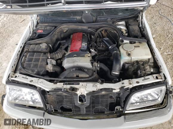 1999 Mercedes-Benz C 230/260/280/320 с VIN WDBHA24G4XA804338, выставлен на аукционе Copart как лот 85703795 с пробегом 189 710 миль миль и Списание • Salvage title. История ставок и продаж доступна на DreamBid. Изображение 11.