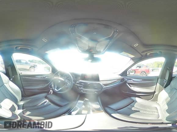 2018 BMW 5 Series 540i z VIN WBAJE5C55JWA97561, wystawiony jako Copart lot #71202295 z przebiegiem 57 619 mil mil oraz Szkoda całkowita • Salvage title. Historia ofert i sprzedaży dostępna na DreamBid. Obrazek 14.