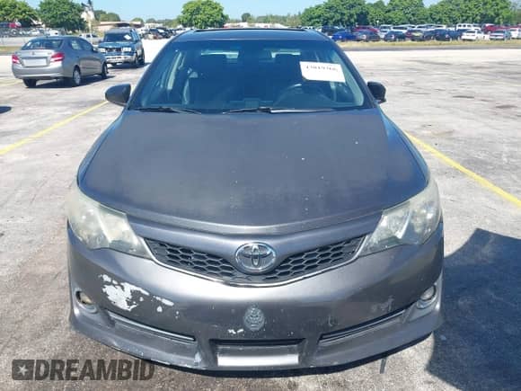 2014 Toyota Camry SE with VIN 4T1BF1FK5EU772687, listed as a IAAI auction lot 43019366 with 176,923 mi miles and . Bid and sale history available at DreamBid. Image 12.