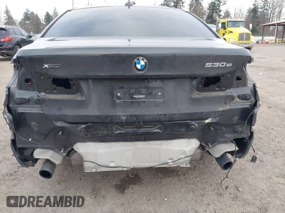 2020 BMW 5 Series с VIN WBAJB1C03LCE25568, выставлен на аукционе IAAI как лот 41401673 с пробегом 54 057 миль миль и . История ставок и продаж доступна на DreamBid. Изображение 6.