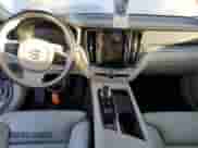 2022 Volvo S60 Inscription с VIN 7JRL12TL9NG177481, выставлен на аукционе Copart как лот 77250264 с пробегом Не указан миль и На запчасти • Non repairable. История ставок и продаж доступна на DreamBid. Изображение 8.