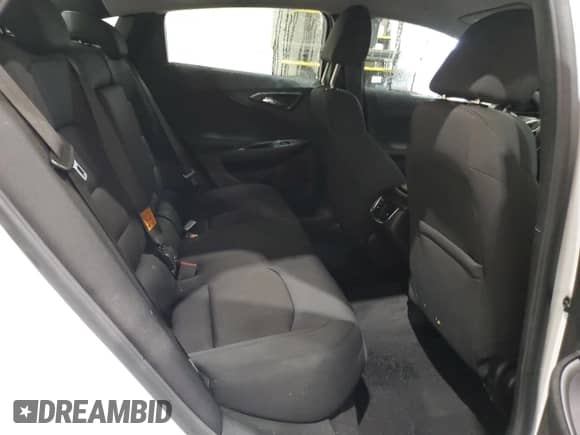 2023 Chevrolet Malibu LT z VIN 1G1ZD5ST7PF177984, wystawiony jako Copart lot #82151245 z przebiegiem Nie podano mil oraz Szkoda całkowita • Salvage title. Historia ofert i sprzedaży dostępna na DreamBid. Obrazek 10.