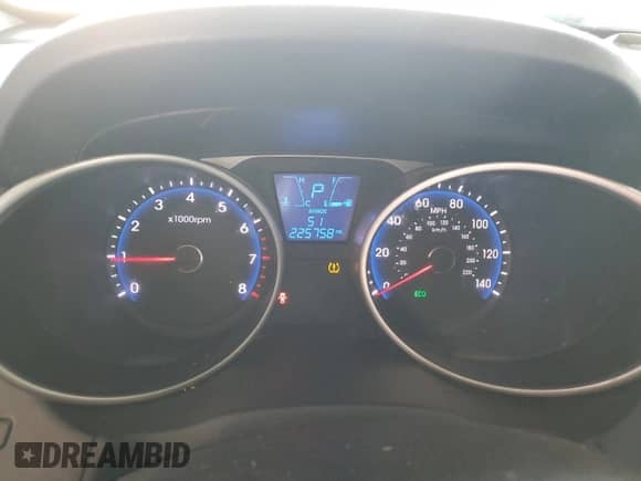 2013 Hyundai Tucson GL с VIN KM8JT3AB9DU698955, выставлен на аукционе Copart как лот 81615175 с пробегом 225 758 миль миль и Списание • Salvage title. История ставок и продаж доступна на DreamBid. Изображение 9.
