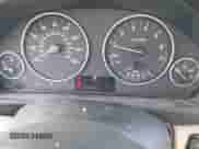 2015 BMW 3 Series 320i xDrive с VIN WBA3C3C58FK201605, выставлен на аукционе IAAI как лот 43098809 с пробегом 145 647 миль миль и . История ставок и продаж доступна на DreamBid. Изображение 7.