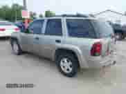 2002 Chevrolet TrailBlazer LTZ with VIN 1GNDS13S422222859, listed as a IAAI auction lot 42001726 with 288,530 mi miles and . Bid and sale history available at DreamBid. Image 3.