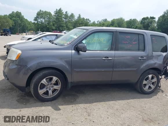 2014 Honda Pilot EX-L z VIN 5FNYF4H5XEB025361, wystawiony jako IAAI lot #42600092 z przebiegiem 169 019 mil mil oraz . Historia ofert i sprzedaży dostępna na DreamBid. Obrazek 14.