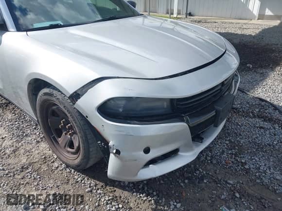 2015 Dodge Charger Police z VIN 2C3CDXAT6FH819185, wystawiony jako IAAI lot #43293118 z przebiegiem 155 475 mil mil oraz . Historia ofert i sprzedaży dostępna na DreamBid. Obrazek 17.