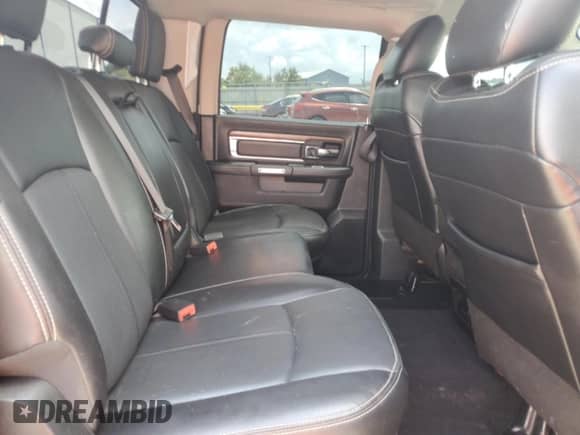 2018 Ram 1500 Laramie z VIN 1C6RR7NT3JS214535, wystawiony jako Copart lot #64320715 z przebiegiem 170 314 mil mil oraz Szkoda całkowita • Salvage title. Historia ofert i sprzedaży dostępna na DreamBid. Obrazek 10.