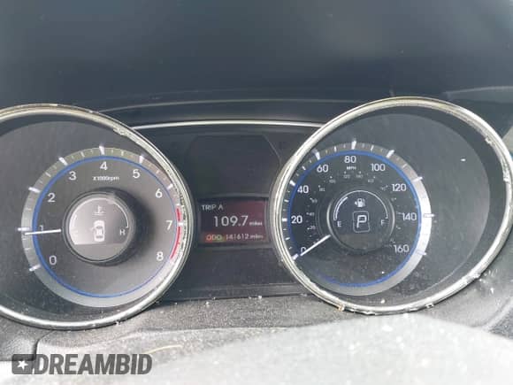 2012 Hyundai Sonata Limited с VIN 5NPEC4AC6CH384225, выставлен на аукционе IAAI как лот 42685557 с пробегом 141 612 миль миль и . История ставок и продаж доступна на DreamBid. Изображение 7.