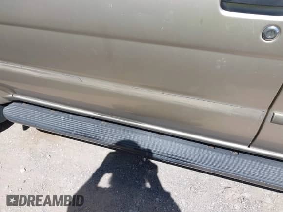 2001 Nissan Pathfinder LE с VIN JN8DR09Y21W605527, выставлен на аукционе IAAI как лот 42005638 с пробегом 303 306 миль миль и . История ставок и продаж доступна на DreamBid. Изображение 6.