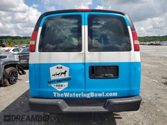 2005 Chevrolet Express Cargo Y3G Mobility with VIN 1GCHG35U151143956, listed as a Copart auction lot 56061205 with 207,030 mi miles and Salvage title. Bid and sale history available at DreamBid. Image 6.