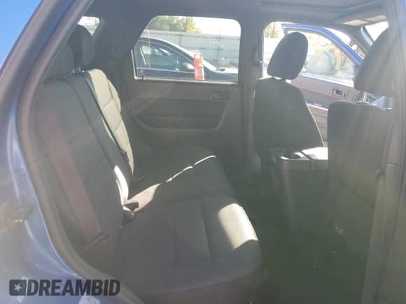 2011 Ford Escape XLT с VIN 1FMCU9DG0BKB10577, выставлен на аукционе Copart как лот 81496245 с пробегом 147 909 миль миль и Чистый • Clean title. История ставок и продаж доступна на DreamBid. Изображение 11.