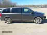 2020 Dodge Grand Caravan SE with VIN 2C4RDGBG3LR183953, listed as a IAAI auction lot 41671786 with 87,122 mi miles and . Bid and sale history available at DreamBid. Image 13.