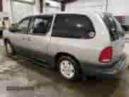 1996 Dodge Caravan LE with VIN 1B4GP54L7TB361937, listed as a Copart auction lot 71636564 with 186,812 mi miles and Salvage title. Bid and sale history available at DreamBid. Image 2.