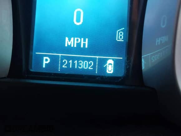 2011 Chevrolet Equinox 2LT with VIN 2CNFLNE52B6348892, listed as a IAAI auction lot 41298246 with 211,302 mi miles and . Bid and sale history available at DreamBid. Image 15.