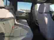 2025 Chevrolet Silverado 2500HD z VIN 1GC4KPE71SF109979, wystawiony jako Copart lot #83874004 z przebiegiem 4 571 mil mil oraz Szkoda całkowita • Salvage title. Historia ofert i sprzedaży dostępna na DreamBid. Obrazek 11.