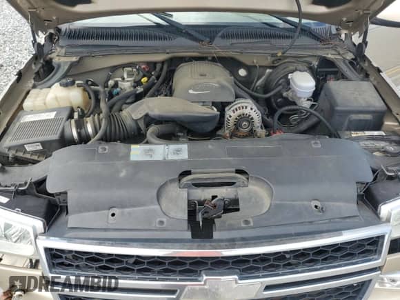 2007 Chevrolet Silverado 1500 LS with VIN 2GCEC13V071126271, listed as a Copart auction lot 68864375 with 155,833 mi miles and Salvage title. Bid and sale history available at DreamBid. Image 11.