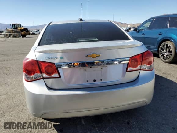 2015 Chevrolet Cruze Diesel z VIN 1G1P75SZ4F7263880, wystawiony jako Copart lot #66901815 z przebiegiem 196 972 mil mil oraz Szkoda całkowita • Salvage title. Historia ofert i sprzedaży dostępna na DreamBid. Obrazek 6.