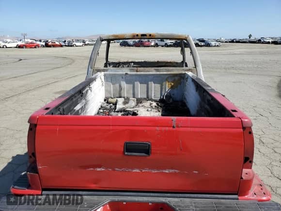 1995 GMC Sierra 1500 с VIN 1GTEC14K3SZ525616, выставлен на аукционе Copart как лот 58402965 с пробегом Не указан миль и На запчасти • Non repairable. История ставок и продаж доступна на DreamBid. Изображение 10.