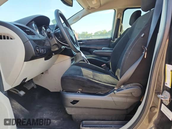 2012 Dodge Grand Caravan SE z VIN 2C4RDGBG2CR406872, wystawiony jako Copart lot #80639195 z przebiegiem 211 371 mil mil oraz Nie do naprawy • Non repairable. Historia ofert i sprzedaży dostępna na DreamBid. Obrazek 7.