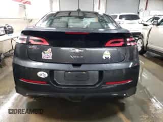 2015 Chevrolet Volt z VIN 1G1RA6E44FU102639, wystawiony jako Copart lot #73470282 z przebiegiem 115 138 mil mil oraz . Historia ofert i sprzedaży dostępna na DreamBid. Obrazek 6.