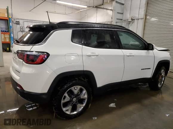 2020 Jeep Compass Limited with VIN 3C4NJDCB2LT137441, listed as a Copart auction lot 70953335 with 62,883 mi miles and Salvage title. Bid and sale history available at DreamBid. Image 3.