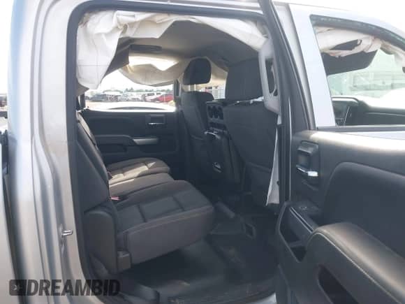 2018 Chevrolet Silverado 1500 LT z VIN 3GCUKREC0JG402410, wystawiony jako IAAI lot #43034711 z przebiegiem 73 836 mil mil oraz . Historia ofert i sprzedaży dostępna na DreamBid. Obrazek 8.