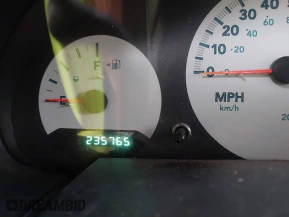 2007 Dodge Caravan z VIN 1D4GP21R57B181715, wystawiony jako IAAI lot #42151169 z przebiegiem 235 765 mil mil oraz . Historia ofert i sprzedaży dostępna na DreamBid. Obrazek 15.
