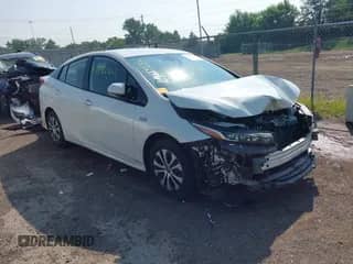 2020 Toyota Prius LE with VIN JTDKARFP5L3140403, listed as a IAAI auction lot 42728867 with 60,507 mi miles and . Bid and sale history available at DreamBid. Image 1.