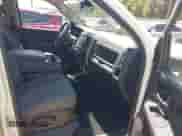 2019 Ram 1500 Tradesman z VIN 3C6RR7KGXKG723179, wystawiony jako IAAI lot #42856742 z przebiegiem Nie podano mil oraz . Historia ofert i sprzedaży dostępna na DreamBid. Obrazek 5.