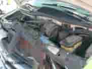 2001 Chevrolet Express z VIN 1GCHG39R011111547, wystawiony jako IAAI lot #42265979 z przebiegiem 297 607 mil mil oraz . Historia ofert i sprzedaży dostępna na DreamBid. Obrazek 23.